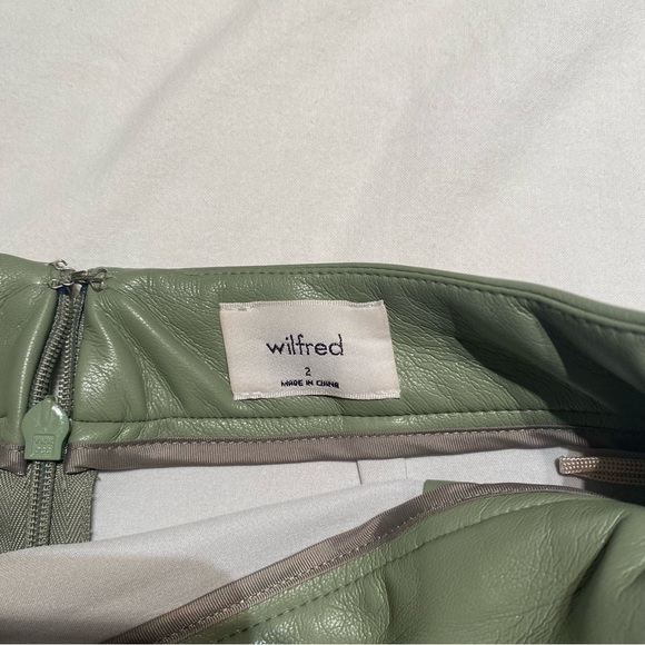 Wilfred Patio mini skirt - green leather - Picture 2 of 3